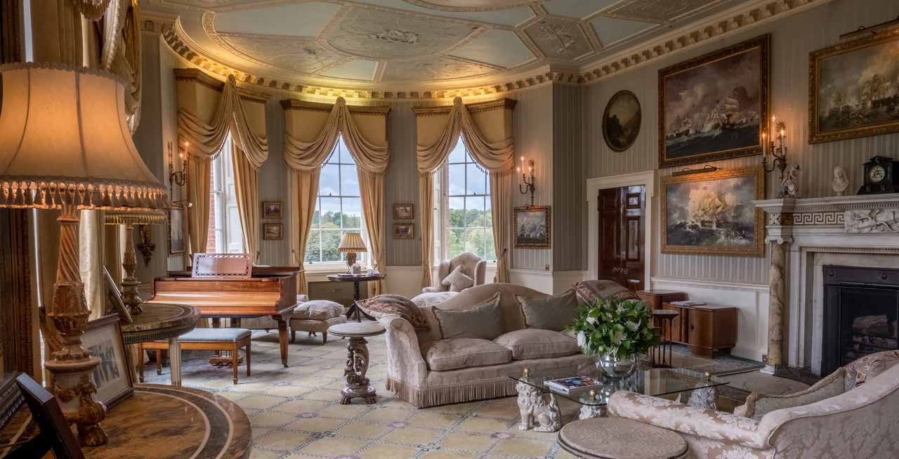 Mansions for rent, Luxury retreats, Stately home