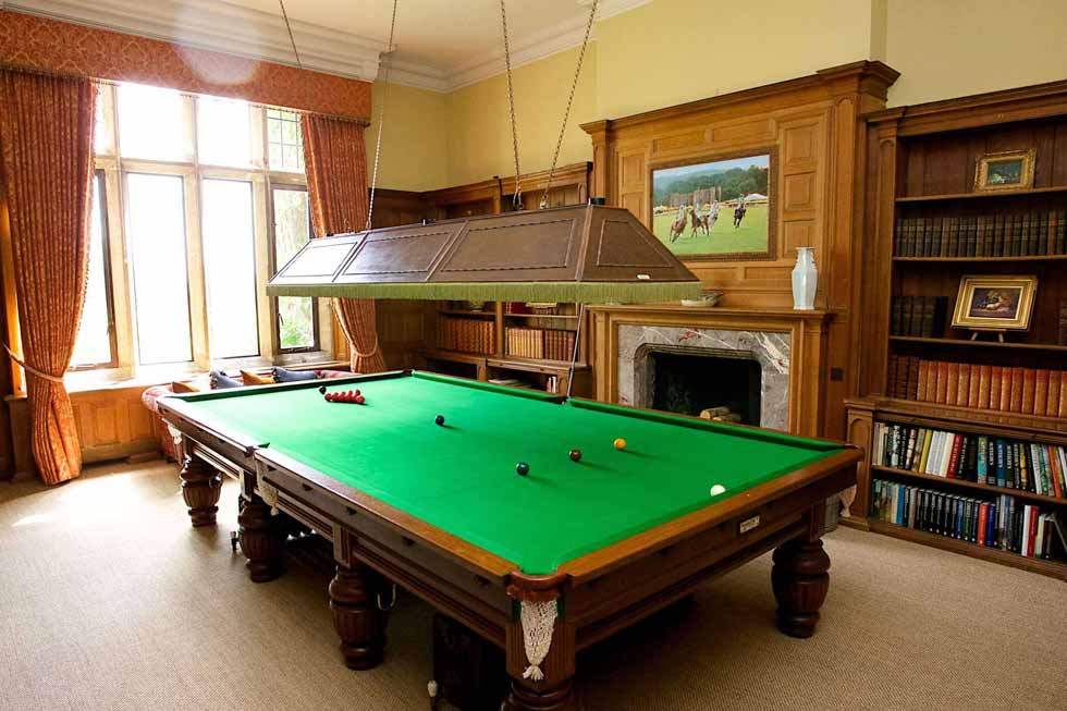 Baronial Court' full sized snooker table Baronial Court' full sized snooker table