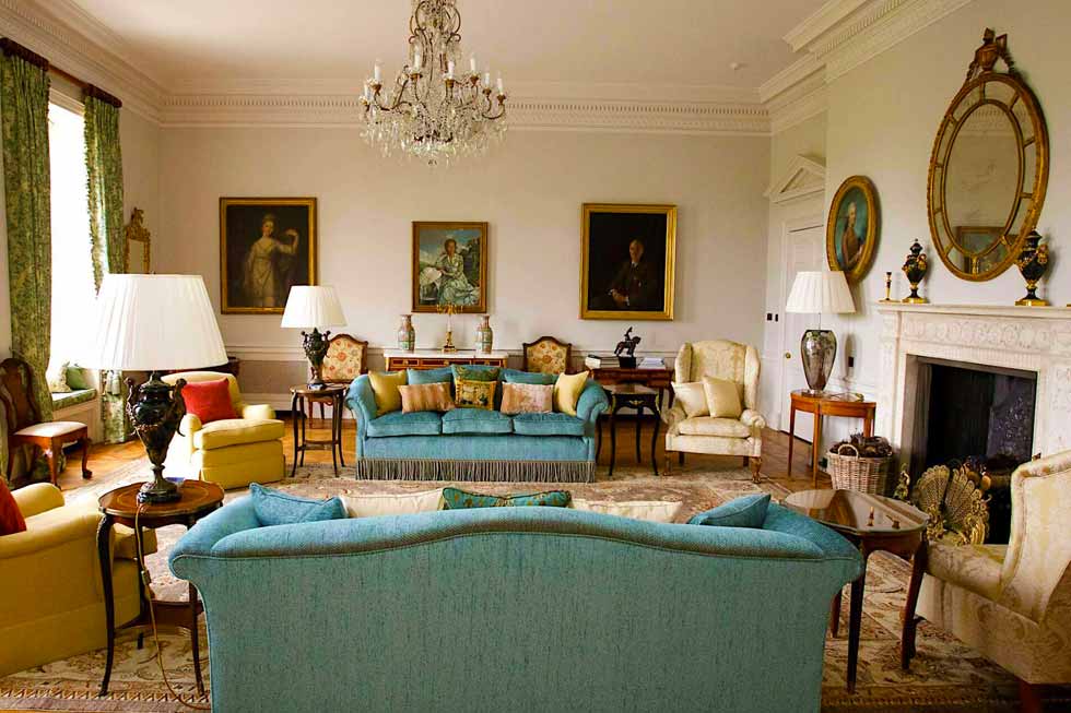 Baronial Court's stunning lounge Baronial Court's stunning lounge