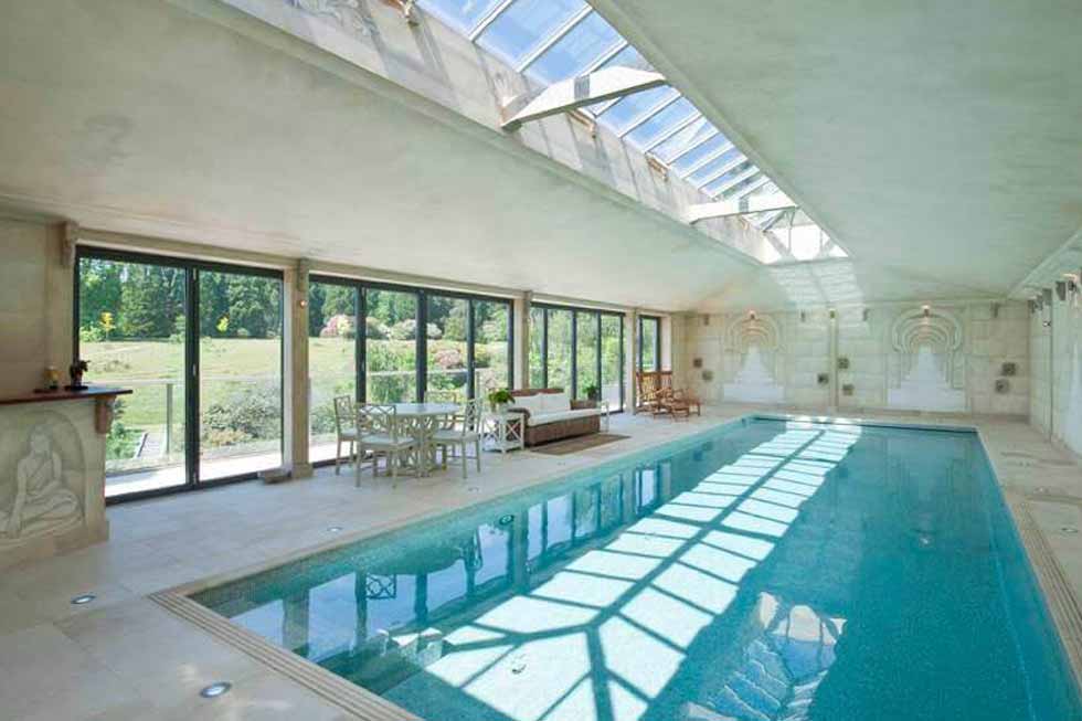 The beautiful swimming pool Photo of the beautiful swimming pool