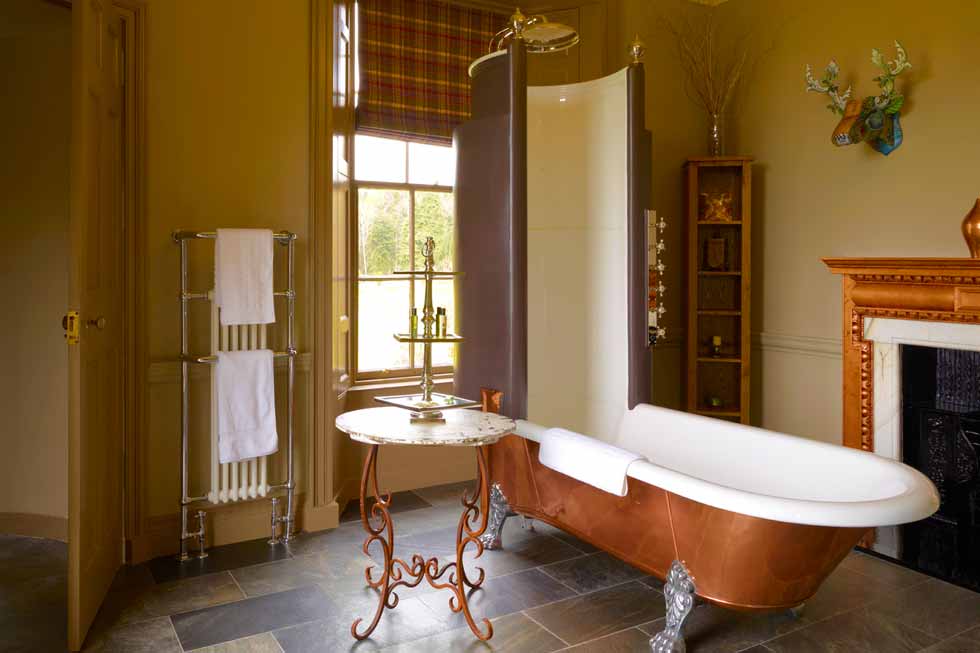 One of the stunning bathrooms at Alban Castle One of the stunning bathrooms at Alban Castle