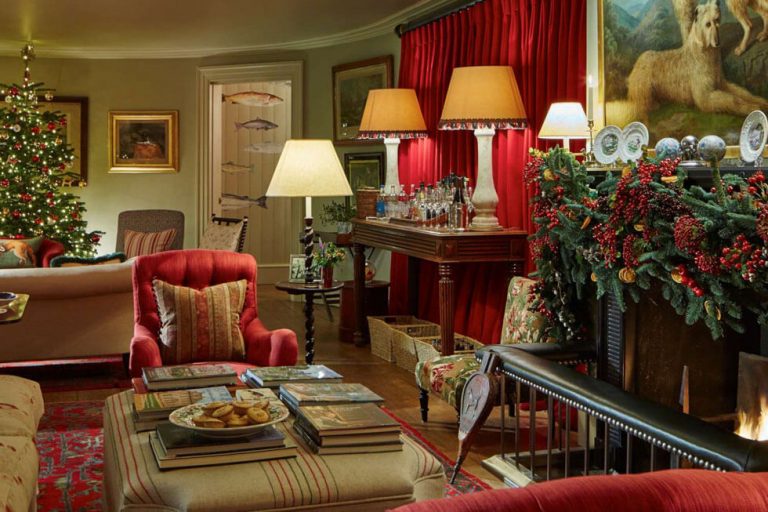 Photo of one of the reception rooms at the Hound Lodge
