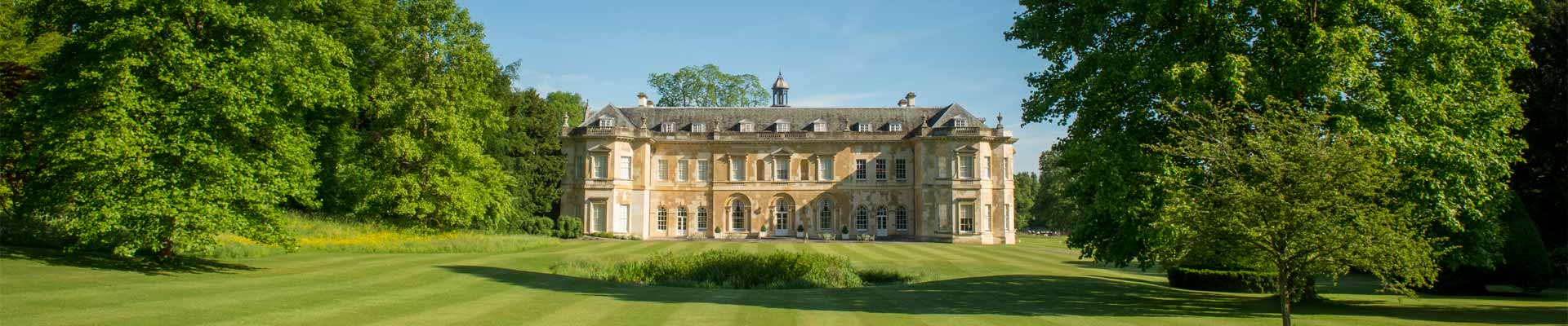 Hartwell House in all its glory! Image of the stunning Hartwell House
