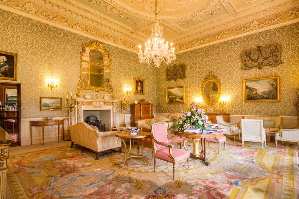One of the beautiful reception rooms Hartwell House Image of one of the beautiful reception rooms at Hartwell House