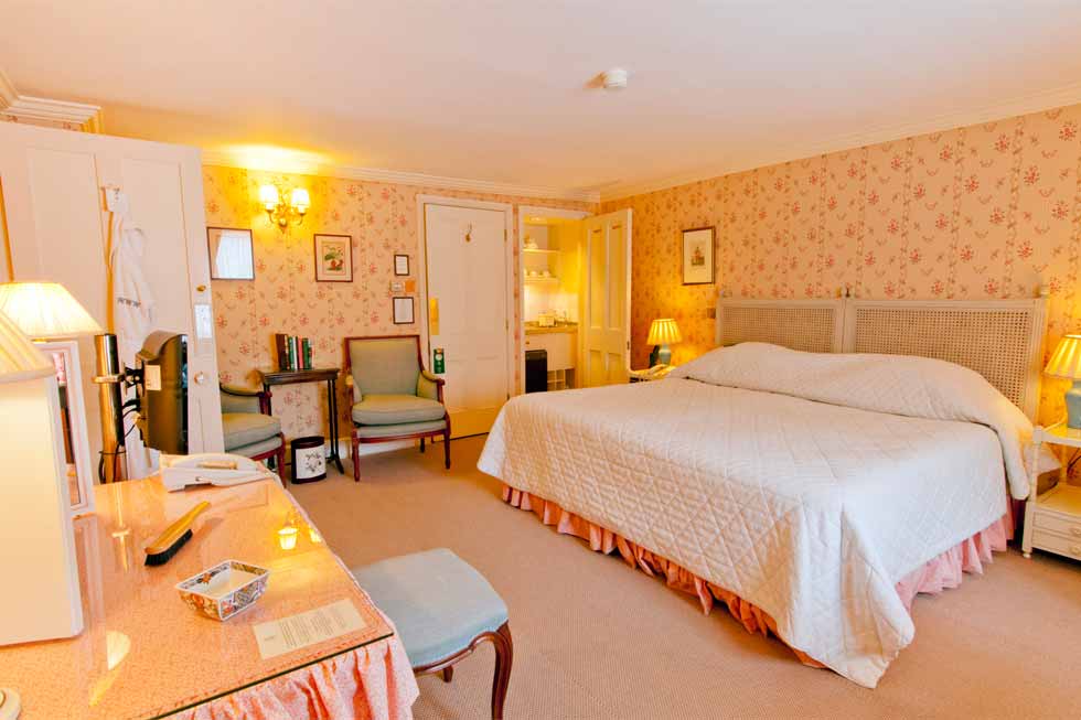 One of the Classic Double bedrooms Image of a Classic Double bedroom