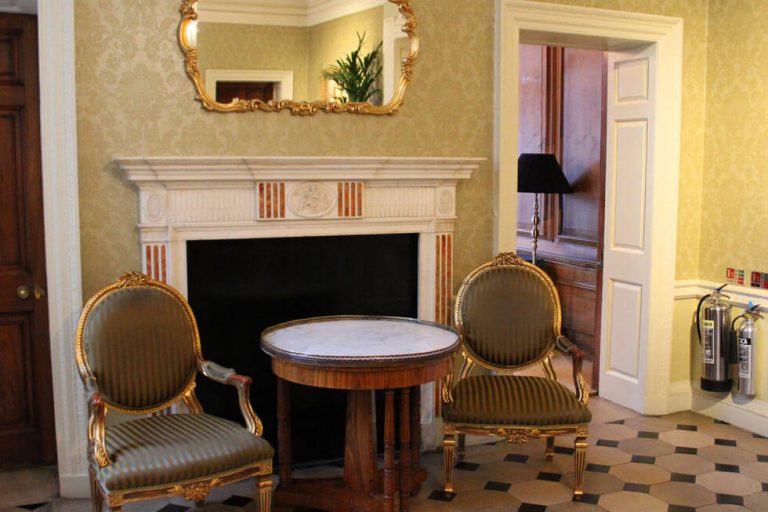 Photo of a sitting area at Hedsor House