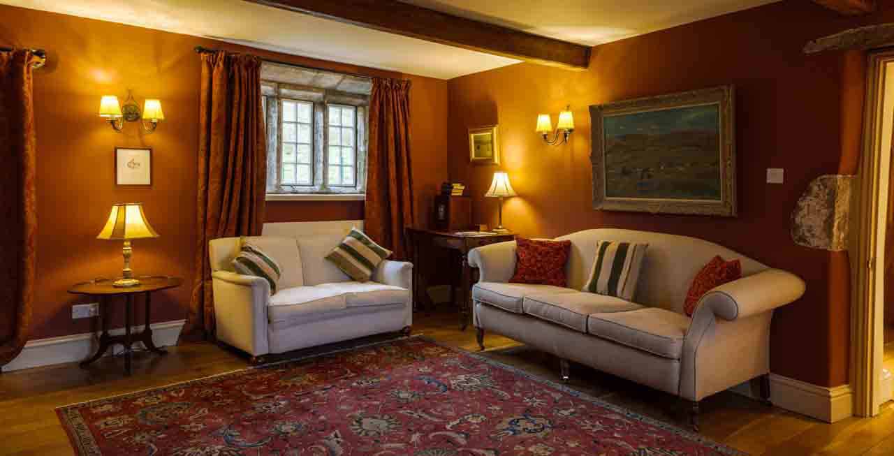 Maylie Cottage' relaxing lounge areas Maylie Cottage' relaxing lounge areas