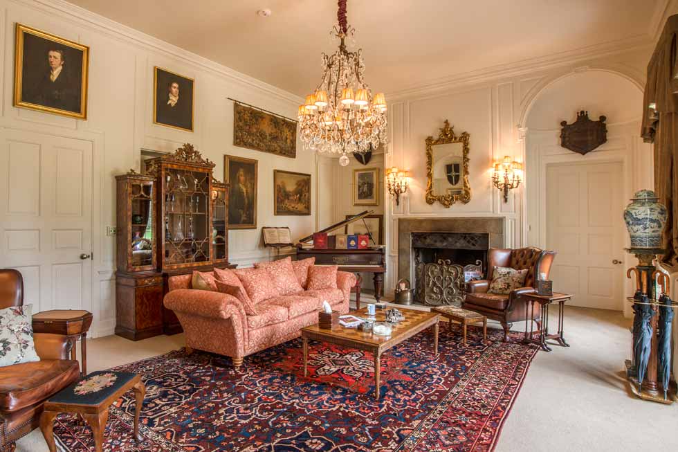 One of the beautiful lounge rooms at Hinwick House One of the beautiful lounge rooms at Hinwick House