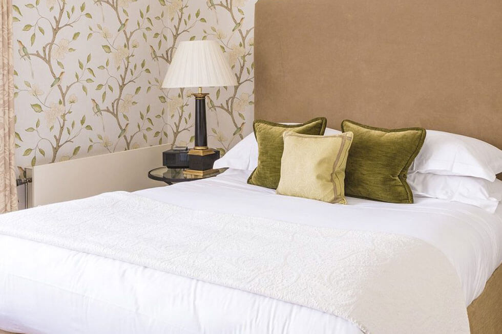 One of the Classic bedrooms at Lucknam Park Photo of one of the Classic bedrooms at Lucknam Park