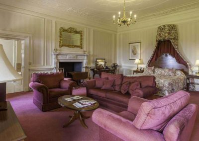 Photo of a bedroom suite at Luton Hoo