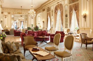 Photo of one of the reception rooms at Luton Hoo