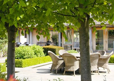 Photo of the courtyard at Temple Guiting Barn