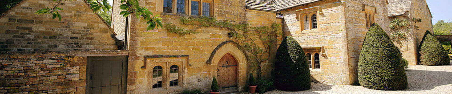 The stunning entrance to the Manor at Temple Guiting Estates Photo of the stunning entrance to the Manor at Temple Guiting Estates