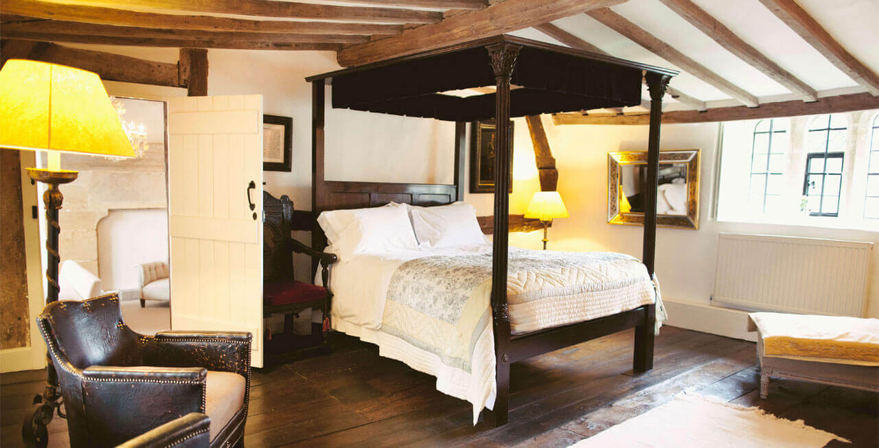 Photo of one of the bedrooms at Temple Guiting Manor