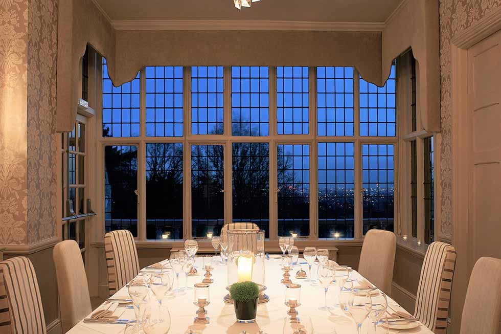 One of the dining rooms at The Manor Elstree Photo of one of the dining rooms at The Manor Elstree