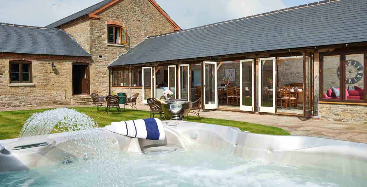 The Old Mill & Haylofts hot tub The Old Mill & Haylofts hot tub